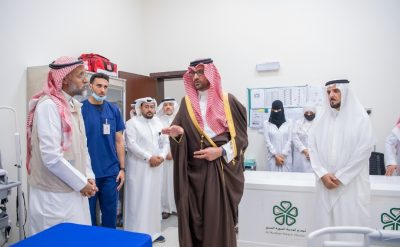 سعود بن خالد الفيصل يزور مركز الترحيب واستقبال الحجاج
