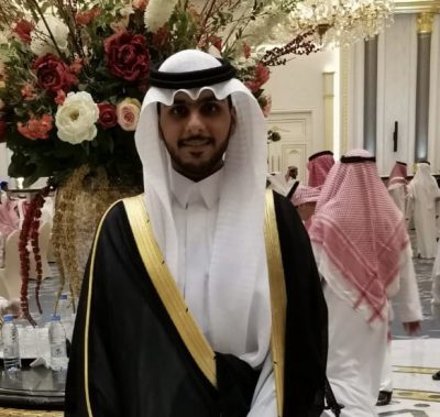 أنس السلمي.. في القفص الذهبي