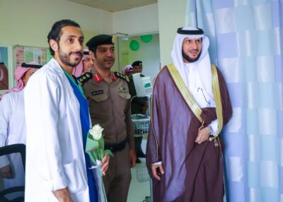 محافظ النعيرية يزور المرضى ويهنئهم باليوم الوطني ٩٣