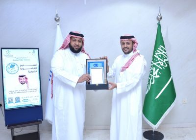 بعد شراكة أثمرت مئات المقلعين عن السموم كفى تمنح عضويتها الشرفية لابن عبود