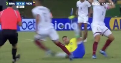 “فيديو”مهارة عالية من نيمار في مباراة “البرازيل وفنزويلا” ورد فعل سريع ضد لاعب الهلال!