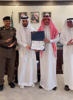 محافظ ضمد يكرم المشاركين في إنجاح احتفالات اليوم الوطني 93 والمسيرة الوطنية.. 