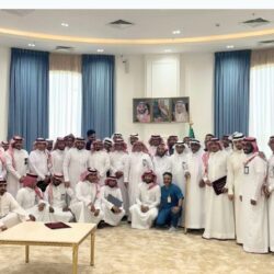 مدير هيئة تطوير وتعميرالمناطق الجبلية يواسي شيخ شمل قبائل فيفاء.