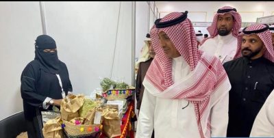 لأول مرة,,، ينبع النخل تشهد مبادرة وفعالية الحناء بمركز الإحتفالات بمشاركة أكثر من 20مزارعاً ومشاركاً