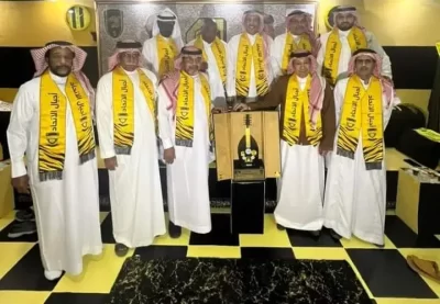 مجموعة أجيال نادي الاتحاد تكرم الدكتور عبدالله رشاد