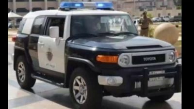 “دوريات الأمن بمنطقة الرياض”تقبض على شخصين وفتاة لمخالفتهم الآداب العامة