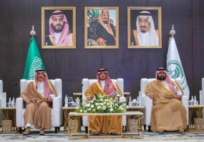 الأمير عبدالعزيز بن سعود يلتقي عدداً من المواطنين من أهالي منطقة جازان..