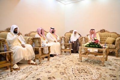 أمير جازان يعايد العامري ومعافا..