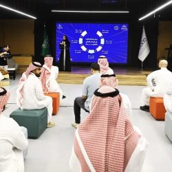 قوانين جامعة ام القرى تلزم الطلاب والطالبات بالزي الرسمي