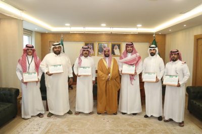 “مدير عام فرع وزارة الشؤون الإسلاميّة بالقصيم يكرَّم موظفي العمل التطوعي “