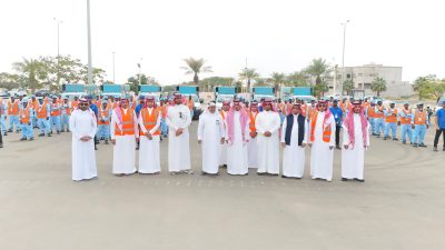محافظ ضمد يدشّن عقدي النظافة والإصحاح البيئي بحضور رئيس البلدية..