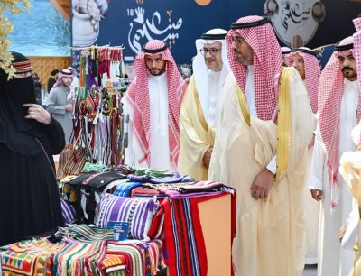 مُحَافِظ جدة يفتتح معرض “صنع بيدي” الـ18 للمشاريع الصغيرة