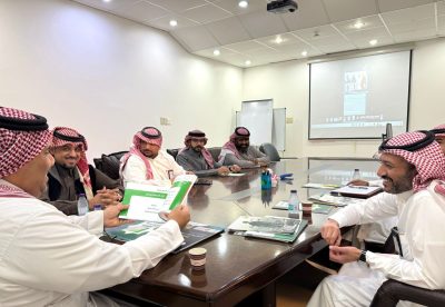 العيون الخيرية تستعرض جهودها لمركز التنمية الاجتماعية بالأحساء..