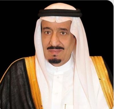 صدور موافقة خادم الحرمين الشريفين على توزيع مليون ومائتي ألف نسخة من المصاحف وترجمات معاني القرآن الكريم.. 