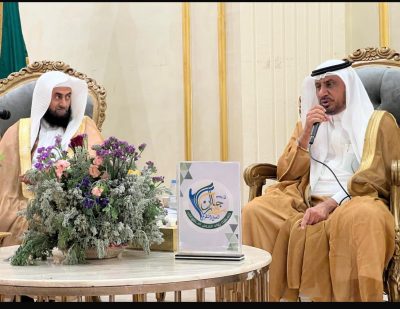 محافظ أبو عريش يكرّم الدكتور “الحازمي” والدكتور “الصميلي” لمشاركتهما في حفل يوم التأسيس..
