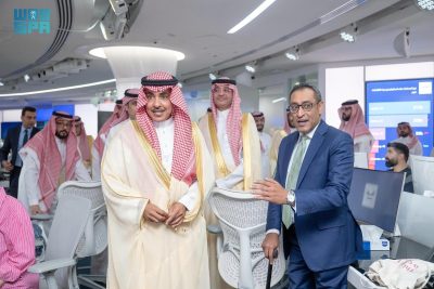 وزير الإعلام يزور مقر شبكة “العربية” بالرياض بعد انتقالها الكامل..