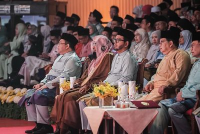 رئيس الوزراء الماليزي يستقبل الشيخ صلاح البدير ويؤكد تعزيز منهج الوسطيّة
