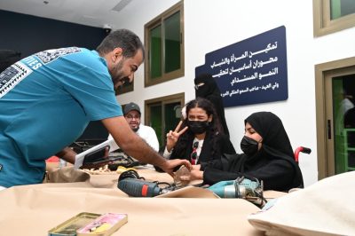 نادي فنون جازان ينظم دورة في النحت على الخشب ضمن فعاليات “نبض الفن”