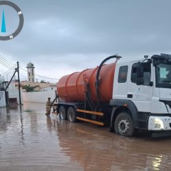 بلديّة محافظة ضمد تكثّف أعمالها لإزالة آثار الأمطار..