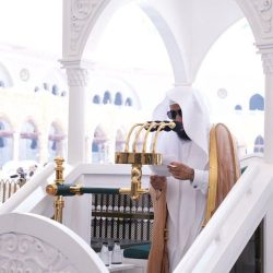 سلمان بن سلطان يستقبل وزير البلديات والإسكان