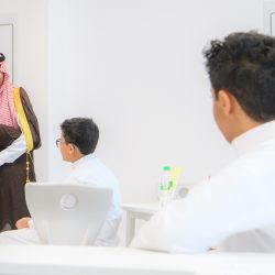 هيئة الصحفيين السعوديين بالأحساء توقع اتفاقية تعاون مع فندق “جراند دي”..
