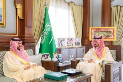 أمير المدينة يستقبل الرئيس التنفيذي لتجمع المدينة الصحي عبدالرحمن بن دبي الحربي..