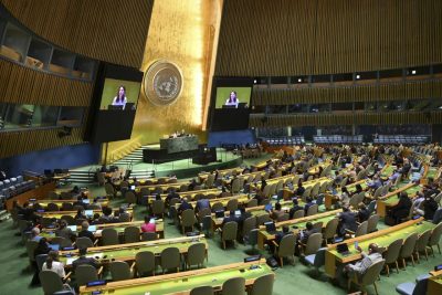المركز العربي الأوروبي: قرار الأمم المتحدة بشأن فلسطين خطوة تاريخية تتطلب وقف الحرب على غزة