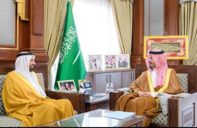 أمير المدينة يستقبل وزير الحج والعمرة