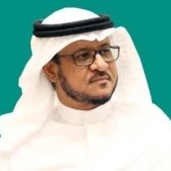 المعلم فخرُ القلم وعزُّ الكَلِم.. 