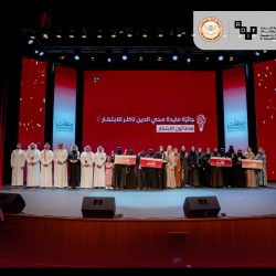 توقيع ديوان هيبة شاعر 2 للشاعر الشيخ محمد القثامي العتيبي في معرض الرياض الدولي للكتاب 2025