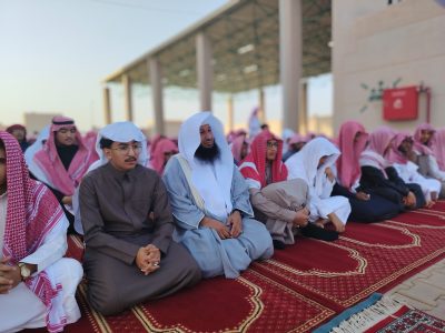منسوبو وطلاب مدارس تعليم جازان يؤدّون صلاة الاستسقاء..