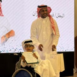 عائشة بنت إبراهيم شماخي تحصل على الدكتوراة في الفيزياء..