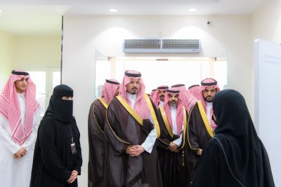 أمير المدينة يفتتح مبنى العيادات الخارجية بمستشفى المهد العام بقيمة 10مليون ريال