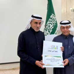 والتقى الأحبة فى زمالة الزمن الجميل.. بعد 50 عاما من قضاء الدراسة بمدرسة أبي عبيدة عامر بن الجراح