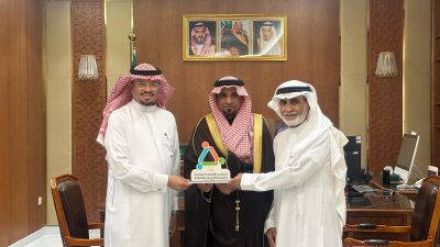 محافظ صبيا يستقبل رئيس مجلس إدارة “التخصصي لجمعيات التنمية الأسرية” بالمملكة..