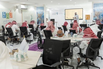 أكثر من ٧٥٠٠ جلسة إرشاد وتمكين تنفذها “بناء المجتمع” لتأهيل الآلاف من شباب الوطن