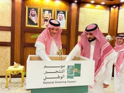 محافظ رابغ يدشّن مبادرة زراعة 400 ألف شجرة مانجروف ذكيّة على شواطئ المحافظة.