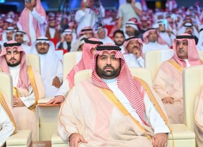 بالفيديو : سمو أمير منطقة جازان يشرّف الأمسية الشعرية للشاعر حسن أبوعَلة..