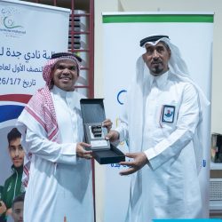 إبراهيم  .. يحتفل بتخرجه بمرتبة الشرف