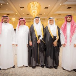 معايدة سكان حي شعب عامر.. تزرع البسمة على شفاه الحضور