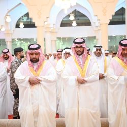 محافظ ضمد يؤدي صلاة عيد الفطر المبارك..