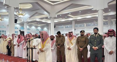 محافظ ضمد يؤدي صلاة عيد الفطر المبارك..