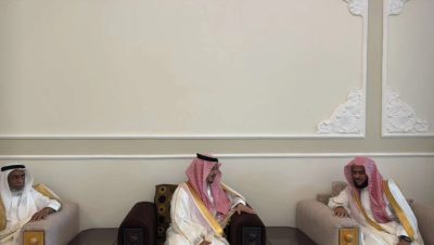 محافظ ضمد يعايد رئيس محكمة الاستئناف بمنطقة جازان وعدد من مشايخ القبائل والوجهاء في المحافظة..