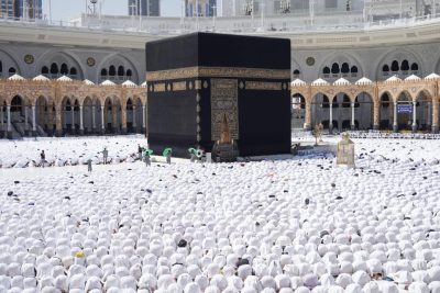أكثر من 114 ألف مستفيد من خدمة حفظ الأمتعة مجاناَ في المسجد الحرام خلال شهر رمضان المبارك