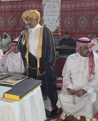 معايدة سكان حي شعب عامر.. تزرع البسمة على شفاه الحضور
