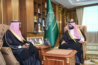 الأمير محمد بن عبدالعزيز يطّلع على مبادرة “قافلة طب الأسنان العلاجية” بجامعة جازان في نسختها السادسة..