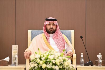 أمير منطقة جازان يلتقي مشايخ وأهالي محافظة جزر فرسان..