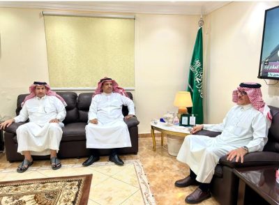 رئيس مركز ينبع النخل يستقبل رئيس البلدية المعيّن ناهس الحيسوني ، ورئيس البلدية السابق المهندس عبدالله الحربي